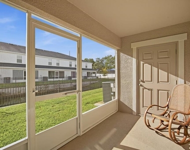 2731 Idyll Lakes Circle - Photo Thumbnail 20