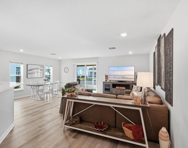 2731 Idyll Lakes Circle - Photo Thumbnail 11