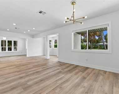804 Bruce Avenue - Photo Thumbnail 12