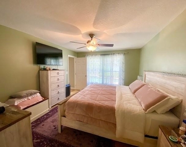 17740 Esprit Drive - Photo Thumbnail 7