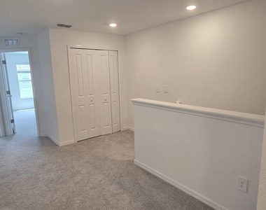 2248 Lesser Goldfinch Drive - Photo Thumbnail 22
