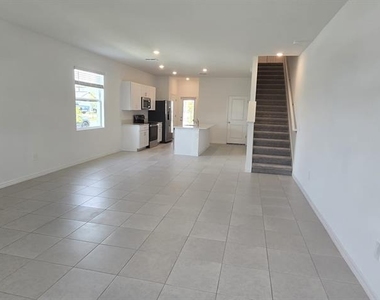2248 Lesser Goldfinch Drive - Photo Thumbnail 8