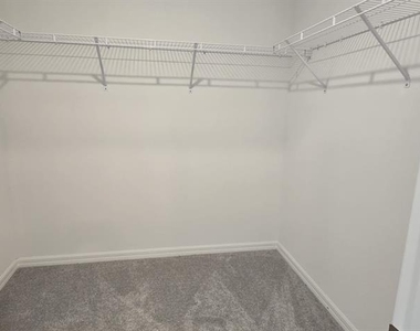 2248 Lesser Goldfinch Drive - Photo Thumbnail 15