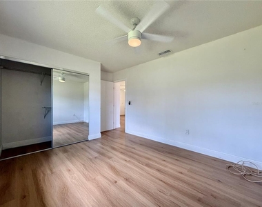 4100 45th Avenue N - Photo Thumbnail 13