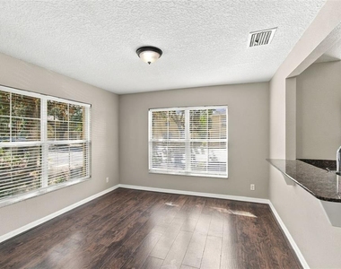 249 Castlekeeper Place - Photo Thumbnail 4