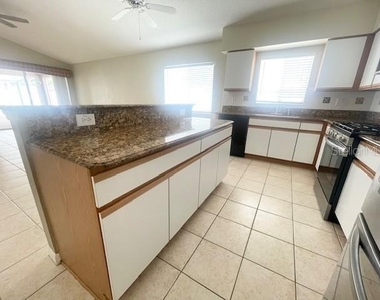 4950 Trinidad Drive - Photo Thumbnail 14