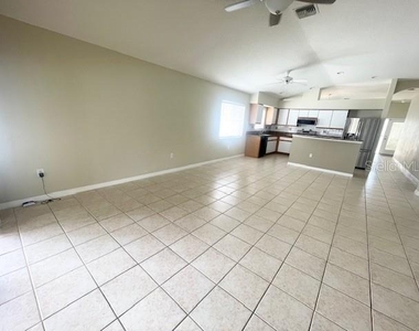 4950 Trinidad Drive - Photo Thumbnail 24