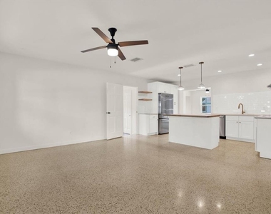 5531 13th Avenue N - Photo Thumbnail 5