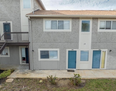 6301 Newtown Circle - Photo Thumbnail 57