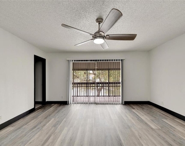 6301 Newtown Circle - Photo Thumbnail 55