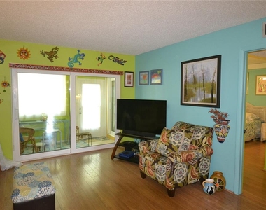 126 Caryl Way - Photo Thumbnail 26