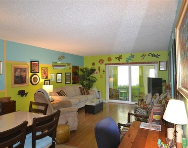 126 Caryl Way - Photo Thumbnail 20