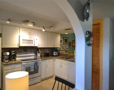 126 Caryl Way - Photo Thumbnail 1
