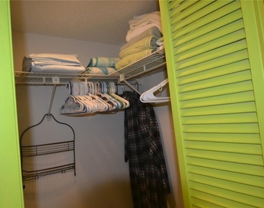126 Caryl Way - Photo Thumbnail 49