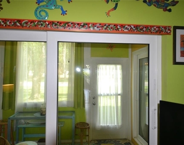 126 Caryl Way - Photo Thumbnail 30