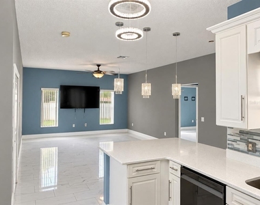 5369 Dahlia Reserve Drive - Photo Thumbnail 7