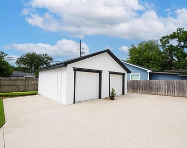 2202 Elizabeth Avenue - Photo Thumbnail 1