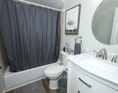 2202 Elizabeth Avenue - Photo Thumbnail 9