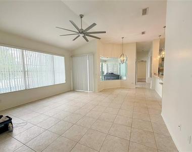13535 Bluewater Circle - Photo Thumbnail 6