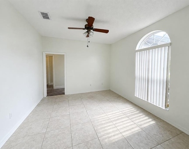 13535 Bluewater Circle - Photo Thumbnail 9