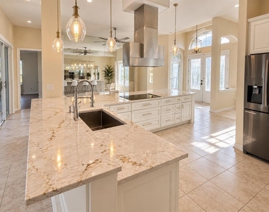 13535 Bluewater Circle - Photo Thumbnail 3