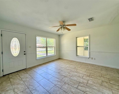 1435 Ne 22nd Avenue - Photo Thumbnail 11
