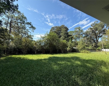 1435 Ne 22nd Avenue - Photo Thumbnail 4