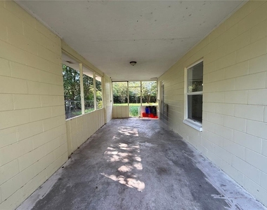 1435 Ne 22nd Avenue - Photo Thumbnail 3