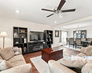 455 Overpool Avenue - Photo Thumbnail 5