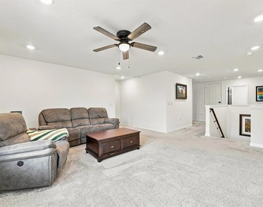 455 Overpool Avenue - Photo Thumbnail 15
