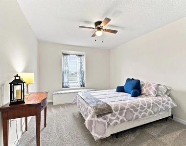 455 Overpool Avenue - Photo Thumbnail 20