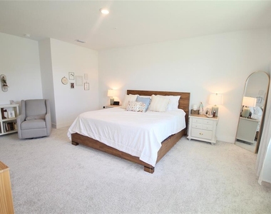 1138 Desert Candle Drive - Photo Thumbnail 18