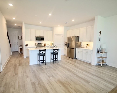 1138 Desert Candle Drive - Photo Thumbnail 6