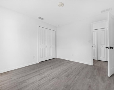 242 Organ Street - Photo Thumbnail 10