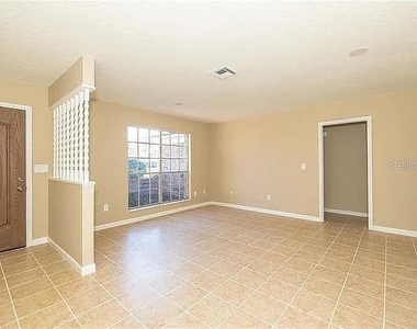 1200 Lawrence Avenue - Photo Thumbnail 6