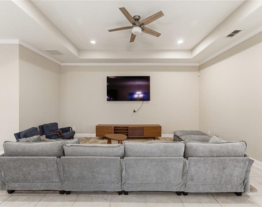 13833 Behring Avenue - Photo Thumbnail 24