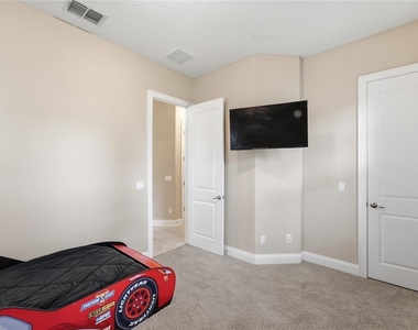 13833 Behring Avenue - Photo Thumbnail 9