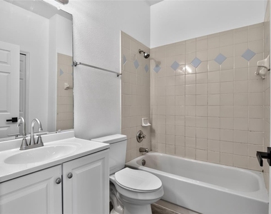 257 Margate Drive - Photo Thumbnail 17
