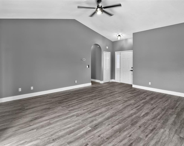 257 Margate Drive - Photo Thumbnail 4