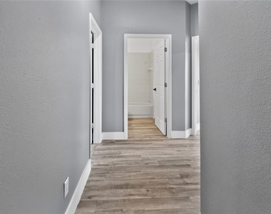 257 Margate Drive - Photo Thumbnail 14