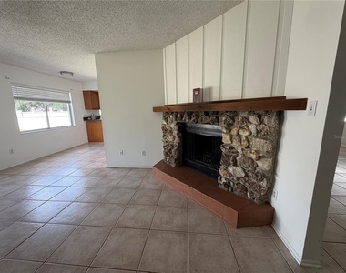 803 Calabria Drive - Photo Thumbnail 2