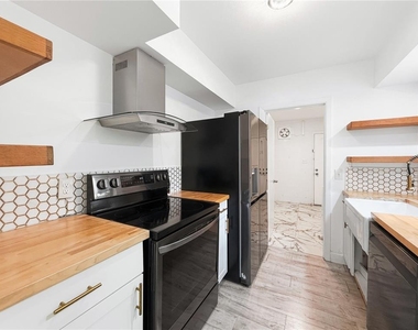 3205 Joyann Street - Photo Thumbnail 8