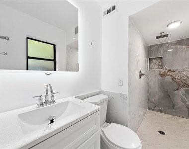 3205 Joyann Street - Photo Thumbnail 9