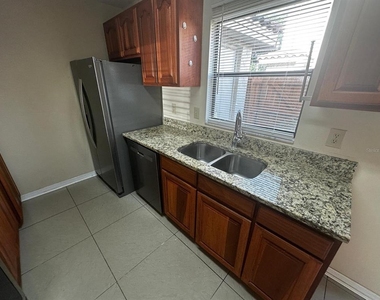 1608 Long Ridge Court - Photo Thumbnail 7