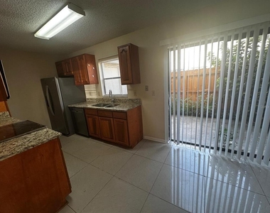 1608 Long Ridge Court - Photo Thumbnail 4