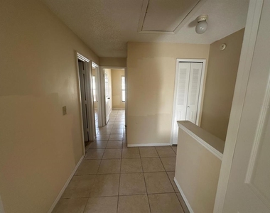 1608 Long Ridge Court - Photo Thumbnail 15