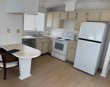5016 County Road 157 - Photo Thumbnail 2