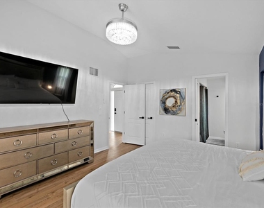 39 Long Meadow Court - Photo Thumbnail 18