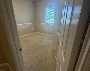 4576 Barbados Loop - Photo Thumbnail 23