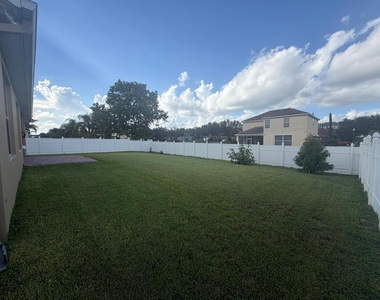 4576 Barbados Loop - Photo Thumbnail 37
